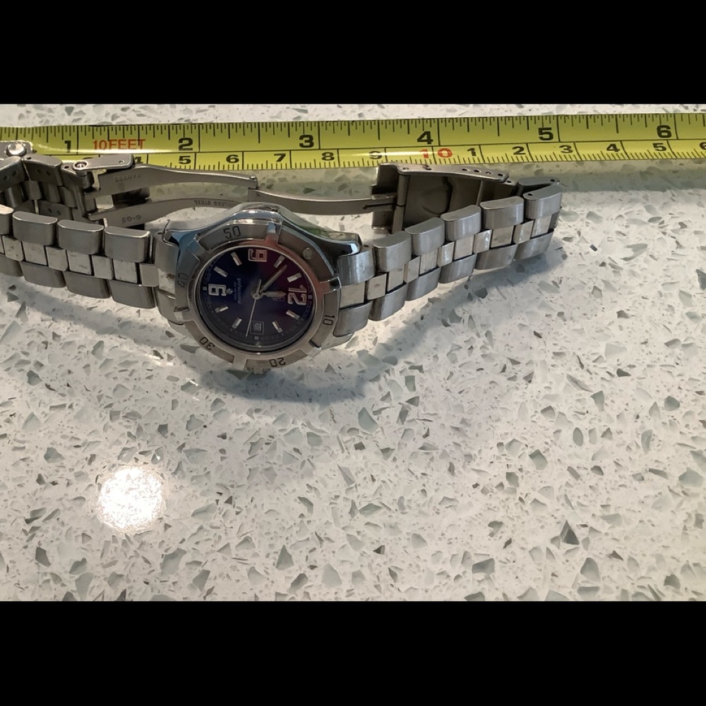 Ladies Tag Heuer Quartz Watch - Picture 3 of 6